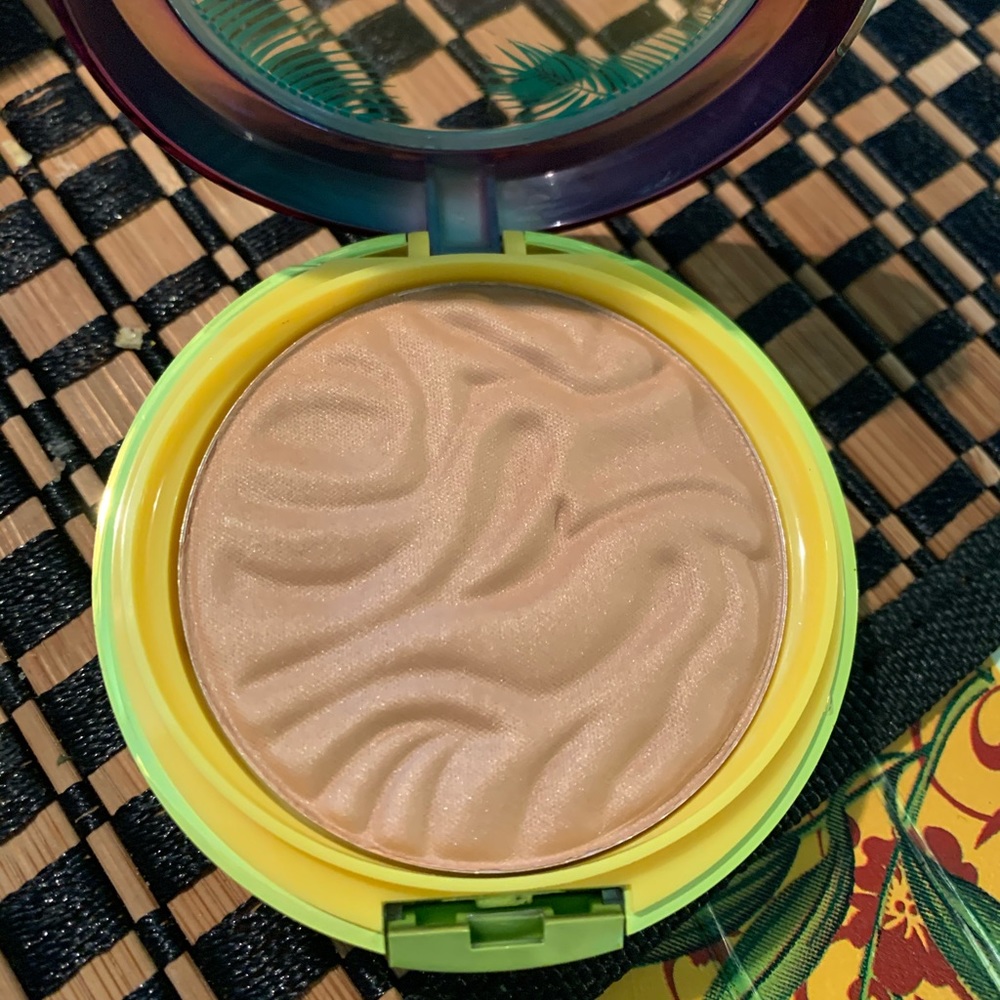Physicians Formula - Picture 4 of 4